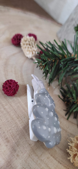 Keramický stromeček šedý