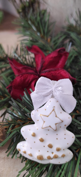 Keramický stromeček bílý