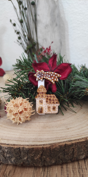 Keramický kostelík na kolíčku